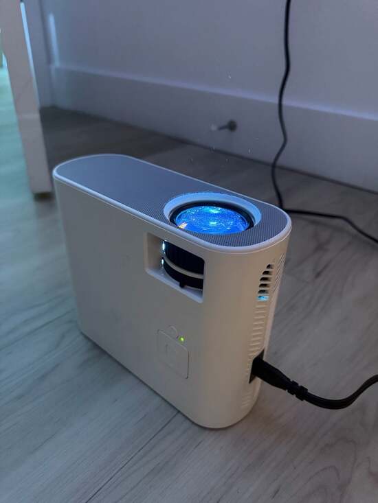 Shenzhen Qili Other - Shenzhen Qili C10 Portable LED Mini Projector 1080P Support